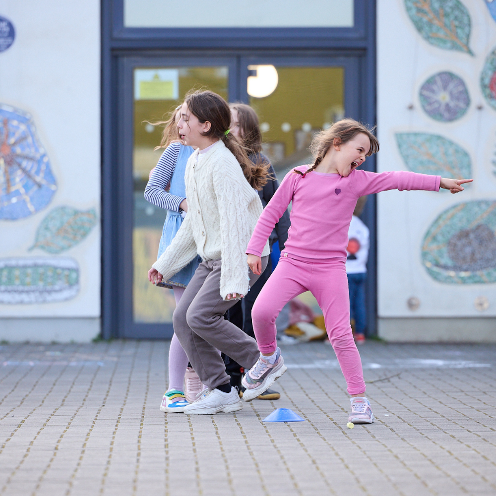 Walthamstow Summer Holiday Camp - Strum Stars (Y3 - Y6) - w/c 24 Aug 2026
